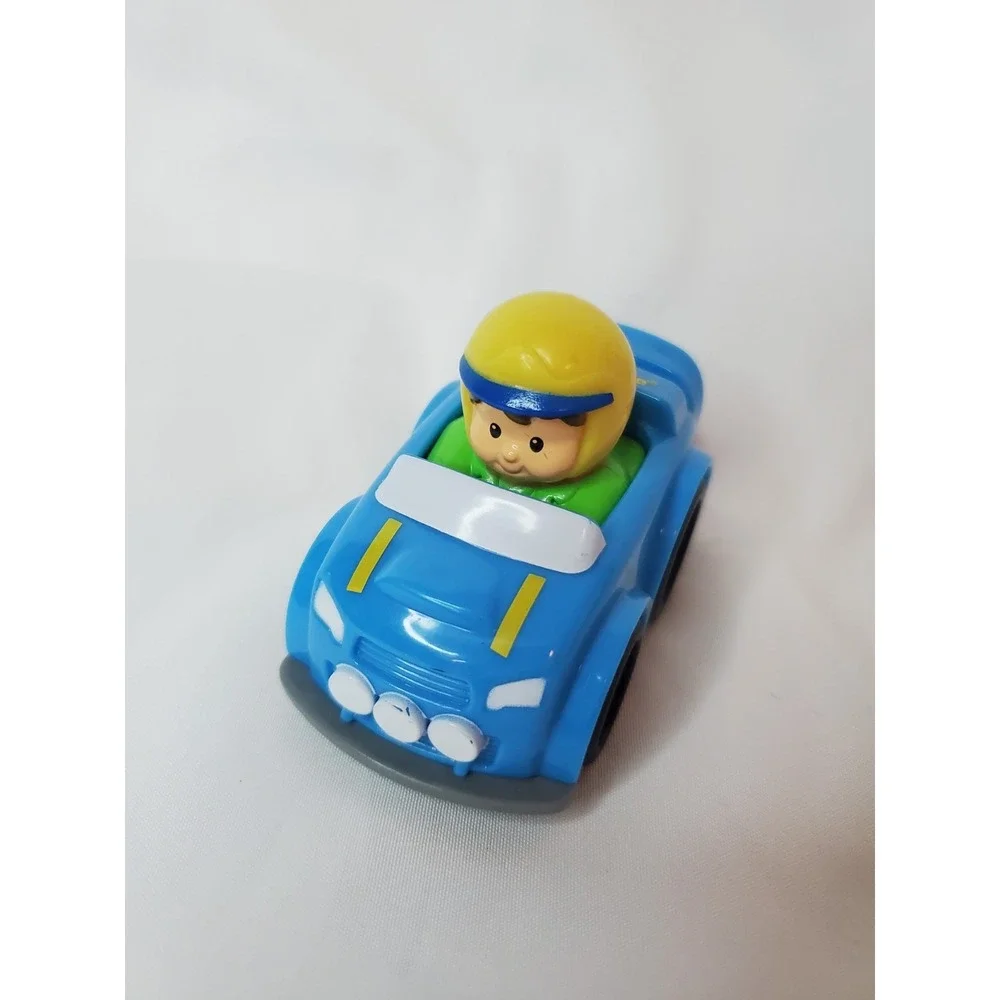 Fisher Price Little People Wheelies Blue Race Car Man‎ Yellow Helmet Vehicle Boy